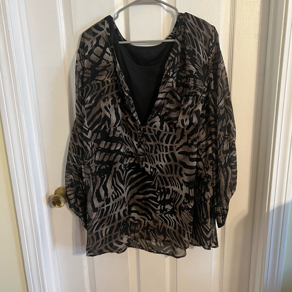Black and Brown Animal Print Women's Top size 22/24
